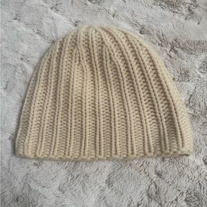 Banana Republic Vintage Cashmere Knit Hat in Cream